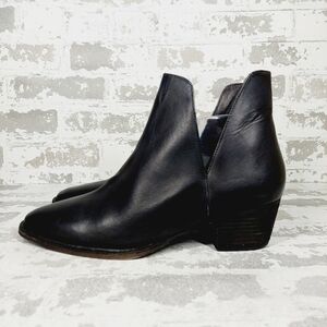 NEW Free People Womens Black Side Notched Block Heel Ankle Booties K779